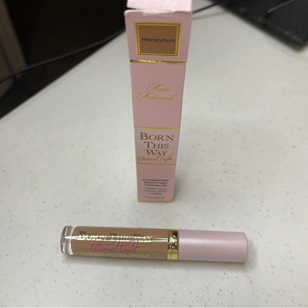 ‼️NIB TOO FACED Honeybun Born This Way Ethereal Light Illuminating‎ Concealer